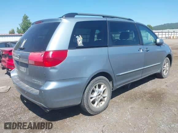 2004 Toyota Sienna XLE z VIN 5TDBA22C04S010538, wystawiony jako IAAI lot #42665547 z przebiegiem 271 364 mil mil oraz . Historia ofert i sprzedaży dostępna na DreamBid. Obrazek 4.
