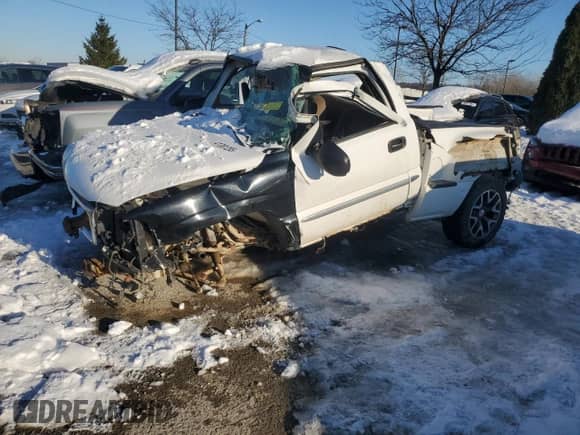 2004 GMC Sierra 1500 SLE с VIN 1GTEK14T54Z191586, выставлен на аукционе Copart как лот 41381285 с пробегом Не указан миль и Списание • Salvage title. История ставок и продаж доступна на DreamBid. Изображение 1.