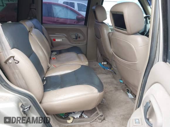 1999 Chevrolet Tahoe z VIN 1GNEK13R0XJ345167, wystawiony jako IAAI lot #43425775 z przebiegiem 227 975 mil mil oraz . Historia ofert i sprzedaży dostępna na DreamBid. Obrazek 8.