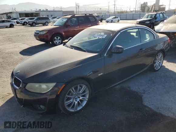 2011 BMW 3 Series 335i с VIN WBADX7C5XBE578932, выставлен на аукционе Copart как лот 71095645 с пробегом 114 699 миль миль и Списание • Salvage title. История ставок и продаж доступна на DreamBid. Изображение 1.