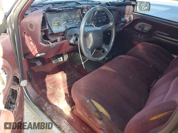 1998 GMC Sierra 1500 с VIN 2GTEC19R6W1536985, выставлен на аукционе Copart как лот 51825085 с пробегом 284 991 миль миль и Списание • Salvage title. История ставок и продаж доступна на DreamBid. Изображение 8.