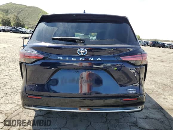 2023 Toyota Sienna Limited с VIN 5TDZRKECXPS169624, выставлен на аукционе Copart как лот 48542525 с пробегом 31 310 миль миль и Списание • Salvage title. История ставок и продаж доступна на DreamBid. Изображение 6.