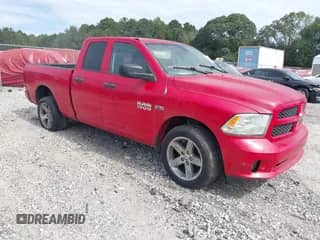 2013 Ram 1500 Express z VIN 1C6RR6FT6DS523896, wystawiony jako IAAI lot #43338595 z przebiegiem 257 199 mil mil oraz . Historia ofert i sprzedaży dostępna na DreamBid. Obrazek 1.