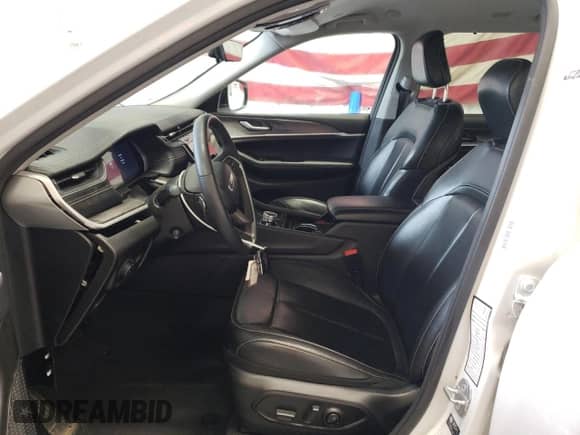 2023 Jeep Grand Cherokee Limited with VIN 1C4RJKBGXP8805588, listed as a Copart auction lot 59855945 with 57,984 mi miles and Clean title. Bid and sale history available at DreamBid. Image 7.