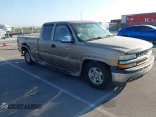 2000 Chevrolet Silverado 1500 LS with VIN 2GCEC19T3Y1142584, listed as a IAAI auction lot 43200906 with 250,135 mi miles and . Bid and sale history available at DreamBid. Image 1.