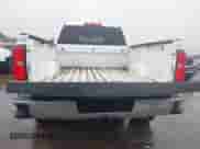 2016 Chevrolet Silverado 1500 LT z VIN 1GCVKRECXGZ398556, wystawiony jako IAAI lot #43061645 z przebiegiem 186 270 mil mil oraz . Historia ofert i sprzedaży dostępna na DreamBid. Obrazek 17.