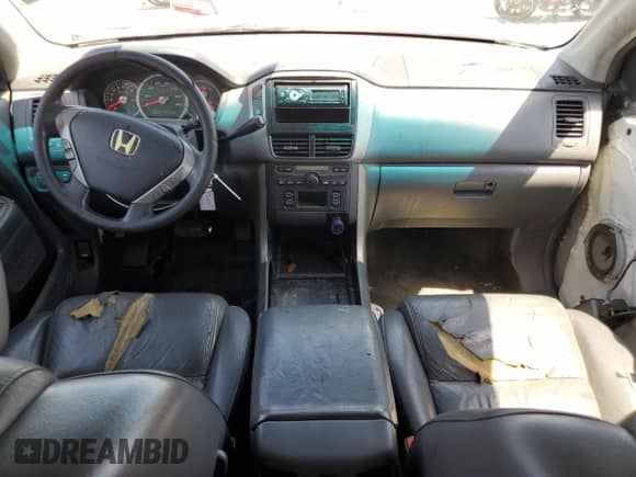 2006 Honda Pilot EX-L z VIN 5FNYF285X6B015936, wystawiony jako Copart lot #60643035 z przebiegiem 130 654 mil mil oraz Szkoda całkowita • Salvage title. Historia ofert i sprzedaży dostępna na DreamBid. Obrazek 8.