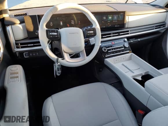 2024 Hyundai Santa Fe SE с VIN 5NMP1DGL2RH041388, выставлен на аукционе Copart как лот 83158884 с пробегом 4 946 миль миль и Списание • Salvage title. История ставок и продаж доступна на DreamBid. Изображение 8.