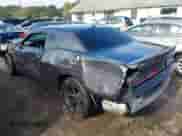 2019 Dodge Challenger SXT z VIN 2C3CDZAG0KH712674, wystawiony jako IAAI lot #43223586 z przebiegiem 96 843 mil mil oraz . Historia ofert i sprzedaży dostępna na DreamBid. Obrazek 3.