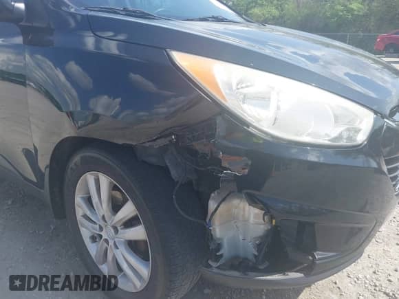 2013 Hyundai Tucson GLS с VIN KM8JUCAC0DU583070, выставлен на аукционе IAAI как лот 42112460 с пробегом 142 720 миль миль и . История ставок и продаж доступна на DreamBid. Изображение 6.