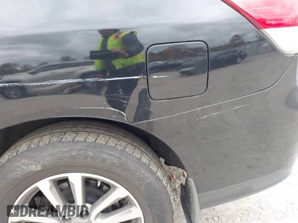 2014 Nissan Pathfinder SL with VIN 5N1AR2MM5EC630679, listed as a IAAI auction lot 43563049 with 214,368 mi miles and . Bid and sale history available at DreamBid. Image 6.