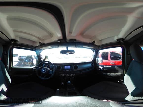 2021 Jeep Wrangler Sport S с VIN 1C4GJXAG3MW737454, выставлен на аукционе IAAI как лот 40392262 с пробегом 29 330 миль миль и . История ставок и продаж доступна на DreamBid. Изображение 19.