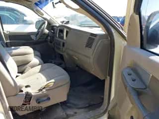 2008 Dodge 1500 SLT с VIN 1D7HA18218J161982, выставлен на аукционе IAAI как лот 43434886 с пробегом 317 405 миль миль и . История ставок и продаж доступна на DreamBid. Изображение 5.