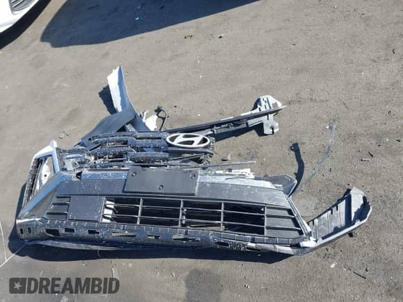 2025 Hyundai Tucson with VIN 3KMJA3DE8SE014535, listed as a IAAI auction lot 42529577 with Not provided miles and . Bid and sale history available at DreamBid. Image 12.