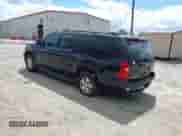 2010 Chevrolet Suburban LT z VIN 1GNUCJE08AR192831, wystawiony jako IAAI lot #42534754 z przebiegiem 165 741 mil mil oraz . Historia ofert i sprzedaży dostępna na DreamBid. Obrazek 3.