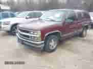 1999 Chevrolet Tahoe z VIN 1GNEC13R8XJ511786, wystawiony jako IAAI lot #41538890 z przebiegiem 196 764 mil mil oraz . Historia ofert i sprzedaży dostępna na DreamBid. Obrazek 2.