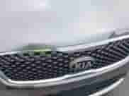 2017 Kia Sorento SXL z VIN 5XYPK4A50HG314022, wystawiony jako IAAI lot #41340327 z przebiegiem 97 130 mil mil oraz . Historia ofert i sprzedaży dostępna na DreamBid. Obrazek 17.