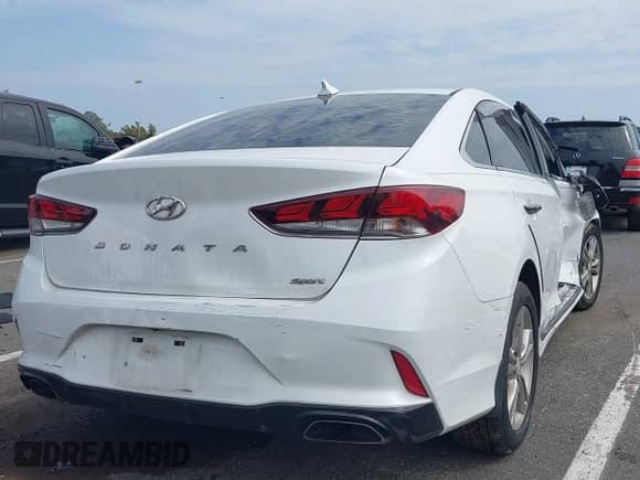 2018 Hyundai Sonata SEL with VIN 5NPE34AF7JH716096, listed as a IAAI auction lot 43288103 with 71,090 mi miles and . Bid and sale history available at DreamBid. Image 4.