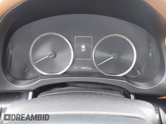 2022 Lexus IS 300 z VIN JTHDA1D21N5119328, wystawiony jako IAAI lot #41558644 z przebiegiem 44 241 mil mil oraz . Historia ofert i sprzedaży dostępna na DreamBid. Obrazek 7.