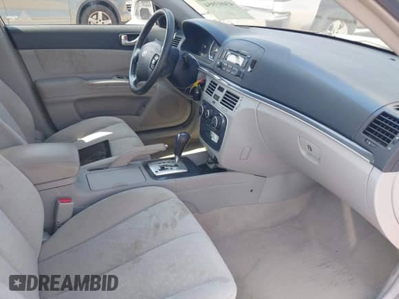 2006 Hyundai Sonata GLS z VIN 5NPEU46F16H045604, wystawiony jako IAAI lot #43003954 z przebiegiem 155 411 mil mil oraz . Historia ofert i sprzedaży dostępna na DreamBid. Obrazek 5.