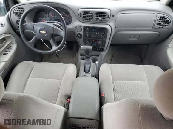 2008 Chevrolet TrailBlazer 1LT with VIN 1GNDS13SX82211776, listed as a Copart auction lot 63929255 with 125,905 mi miles and Clean title. Bid and sale history available at DreamBid. Image 8.