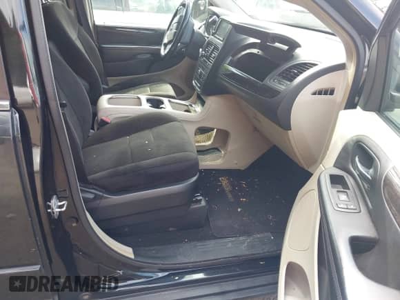 2013 Dodge Grand Caravan Crew with VIN 2C4RDGDG3DR596244, listed as a IAAI auction lot 42951296 with 117,400 mi miles and . Bid and sale history available at DreamBid. Image 5.