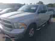 2014 Ram 1500 Big Horn z VIN 1C6RR6GT7ES153767, wystawiony jako IAAI lot #43413184 z przebiegiem 209 836 mil mil oraz . Historia ofert i sprzedaży dostępna na DreamBid. Obrazek 6.