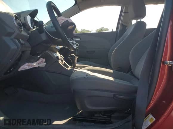 2016 Chevrolet Sonic LT с VIN 1G1JC6SB2G4103896, выставлен на аукционе Copart как лот 71435125 с пробегом 149 512 миль миль и Списание • Salvage title. История ставок и продаж доступна на DreamBid. Изображение 7.