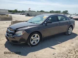 2010 Chevrolet Malibu 1LS с VIN 1G1ZB5EB7AF230084, выставлен на аукционе Copart как лот 69370805 с пробегом Не указан миль и Списание • Salvage title. История ставок и продаж доступна на DreamBid. Изображение 1.
