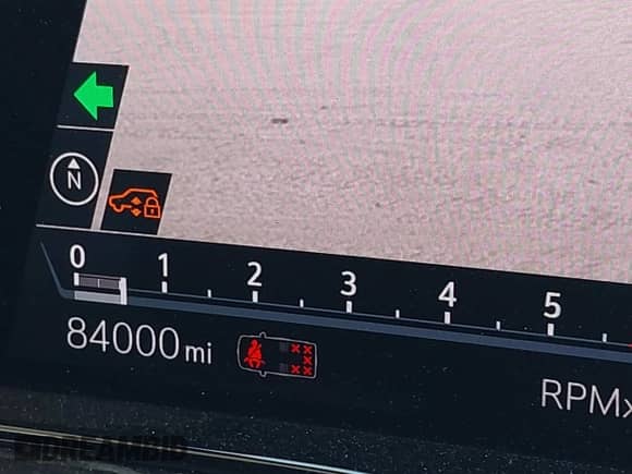 2021 Cadillac Escalade Sport z VIN 1GYS3FKL3MR216155, wystawiony jako IAAI lot #42049587 z przebiegiem 84 000 mil mil oraz . Historia ofert i sprzedaży dostępna na DreamBid. Obrazek 15.