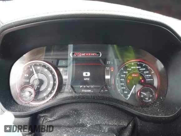 2019 Ram 1500 Rebel z VIN 1C6RRELT5KN625118, wystawiony jako IAAI lot #42426818 z przebiegiem 116 429 mil mil oraz . Historia ofert i sprzedaży dostępna na DreamBid. Obrazek 7.