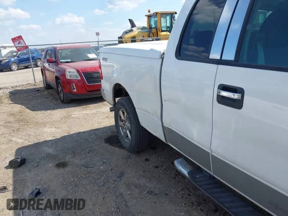 2008 Ford F-150 XLT with VIN 1FTPX14VX8FC11642, listed as a IAAI auction lot 43204398 with 214,068 mi miles and . Bid and sale history available at DreamBid. Image 6.