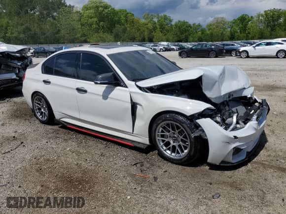 2018 BMW 3 Series 340i xDrive с VIN WBA8B7G52JNU94774, выставлен на аукционе Copart как лот 52497895 с пробегом 63 222 миль миль и Чистый • Clean title. История ставок и продаж доступна на DreamBid. Изображение 4.