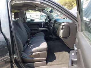 2018 Chevrolet Silverado 1500 LT z VIN 3GCPCREC4JG458523, wystawiony jako IAAI lot #43232138 z przebiegiem 116 923 mil mil oraz . Historia ofert i sprzedaży dostępna na DreamBid. Obrazek 5.