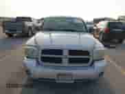 2006 Dodge Dakota SLT с VIN 1D7HW48N16S671771, выставлен на аукционе IAAI как лот 42939185 с пробегом 88 933 миль миль и . История ставок и продаж доступна на DreamBid. Изображение 6.