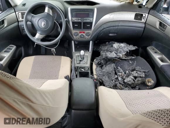 2010 Subaru Forester X с VIN JF2SH6AC1AH741694, выставлен на аукционе Copart как лот 87377625 с пробегом Не указан миль и На запчасти • Non repairable. История ставок и продаж доступна на DreamBid. Изображение 8.