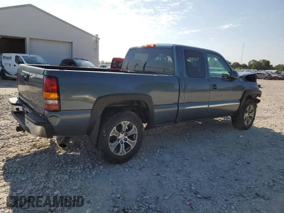 2007 GMC Sierra 1500 SLT с VIN 2GTEK19Z471112578, выставлен на аукционе Copart как лот 67040714 с пробегом 252 033 миль миль и Списание • Salvage title. История ставок и продаж доступна на DreamBid. Изображение 3.