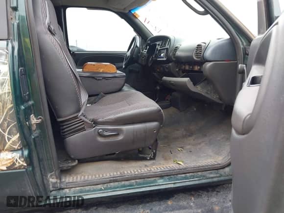 2001 Dodge 1500 с VIN 1B7HF13Y21J574877, выставлен на аукционе IAAI как лот 41568293 с пробегом 181 504 миль миль и . История ставок и продаж доступна на DreamBid. Изображение 5.