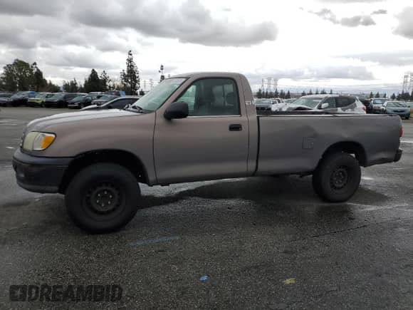 2002 Toyota Tundra z VIN 5TBJN32132S232369, wystawiony jako Copart lot #48241925 z przebiegiem 262 044 mil mil oraz Szkoda całkowita • Salvage title. Historia ofert i sprzedaży dostępna na DreamBid. Obrazek 1.