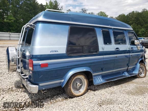 1992 Chevrolet Chevy Van с VIN 1GBEG25K1N7130492, выставлен на аукционе Copart как лот 51639375 с пробегом 114 002 миль миль и Списание • Salvage title. История ставок и продаж доступна на DreamBid. Изображение 3.