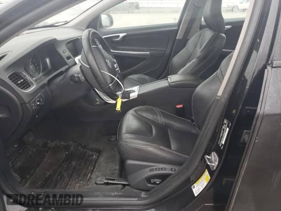 2018 Volvo S60 Dynamic с VIN YV140MTLXJ2451774, выставлен на аукционе Copart как лот 47715365 с пробегом 119 623 миль миль и Списание • Salvage title. История ставок и продаж доступна на DreamBid. Изображение 7.