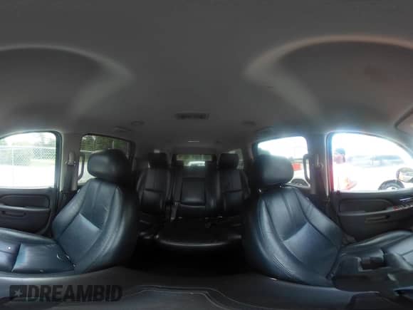 2011 Chevrolet Suburban LS с VIN 1GNSCHE07BR333292, выставлен на аукционе IAAI как лот 42749660 с пробегом 196 544 миль миль и . История ставок и продаж доступна на DreamBid. Изображение 18.