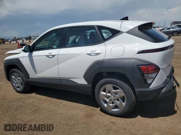 2025 Hyundai Kona SE с VIN KM8HACAB4SU236577, выставлен на аукционе Copart как лот 60651315 с пробегом 5 531 миль миль и Списание • Salvage title. История ставок и продаж доступна на DreamBid. Изображение 2.