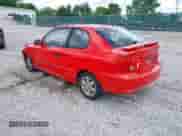 2003 Hyundai Accent GL z VIN KMHCG35CX3U247788, wystawiony jako IAAI lot #42254692 z przebiegiem 89 560 mil mil oraz . Historia ofert i sprzedaży dostępna na DreamBid. Obrazek 3.