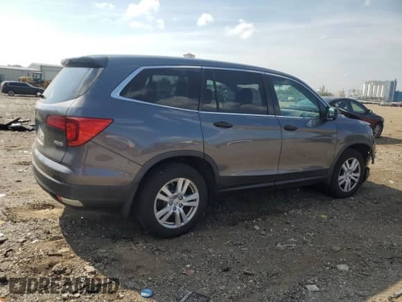 2016 Honda Pilot LX z VIN 5FNYF6H15GB042872, wystawiony jako Copart lot #68179735 z przebiegiem 113 708 mil mil oraz Szkoda całkowita • Salvage title. Historia ofert i sprzedaży dostępna na DreamBid. Obrazek 3.
