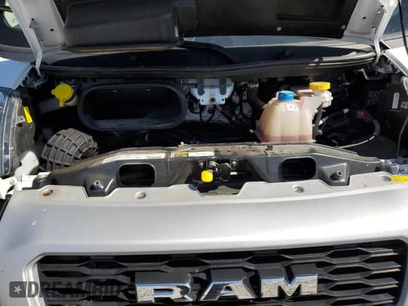 2022 Ram ProMaster Cargo z VIN 3C6LRVDG7NE100772, wystawiony jako Copart lot #83065184 z przebiegiem 18 966 mil mil oraz Szkoda całkowita • Salvage title. Historia ofert i sprzedaży dostępna na DreamBid. Obrazek 12.