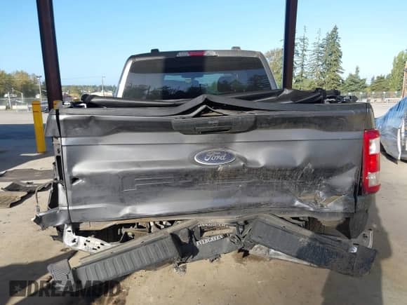 2022 Ford F-150 XLT с VIN 1FTFW1ED8NFB11281, выставлен на аукционе IAAI как лот 43399051 с пробегом 39 912 миль миль и . История ставок и продаж доступна на DreamBid. Изображение 17.