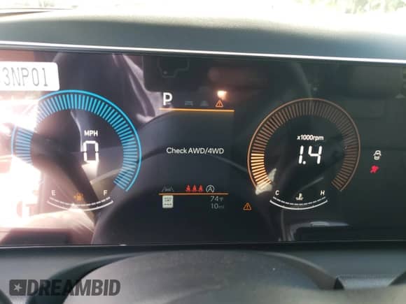 2025 Hyundai Tucson SEL with VIN 5NMJFCDE1SH502870, listed as a Copart auction lot 70522855 with 10 mi miles and Salvage title. Bid and sale history available at DreamBid. Image 9.