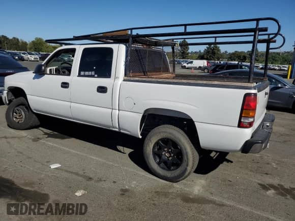 2006 GMC Sierra 1500 SLT with VIN 2GTEK13T961135972, listed as a Copart auction lot 55323415 with 241,073 mi miles and Clean title. Bid and sale history available at DreamBid. Image 2.