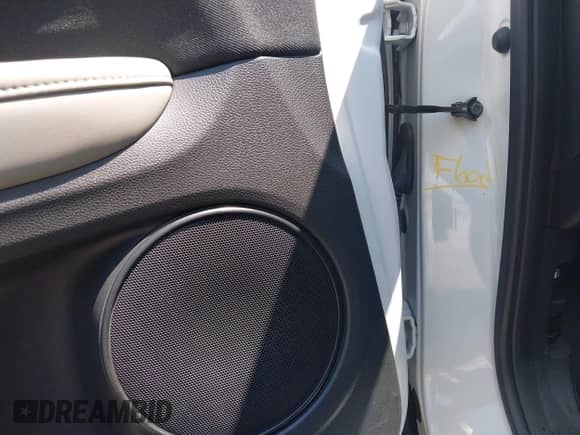 2021 Honda HR-V LX z VIN 3CZRU5H33MM706593, wystawiony jako IAAI lot #42548893 z przebiegiem 58 842 mil mil oraz . Historia ofert i sprzedaży dostępna na DreamBid. Obrazek 6.